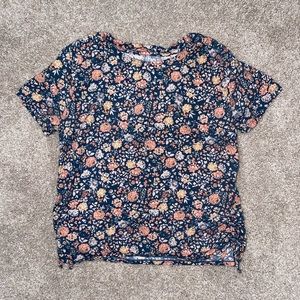 Adorable floral top